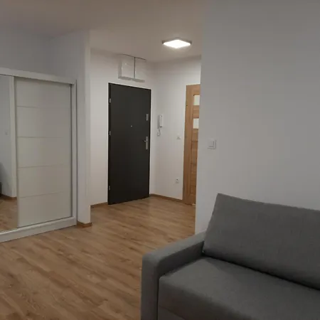 Przestronny Apartament Typu Studio, Garaz W Cenie Lägenhet *